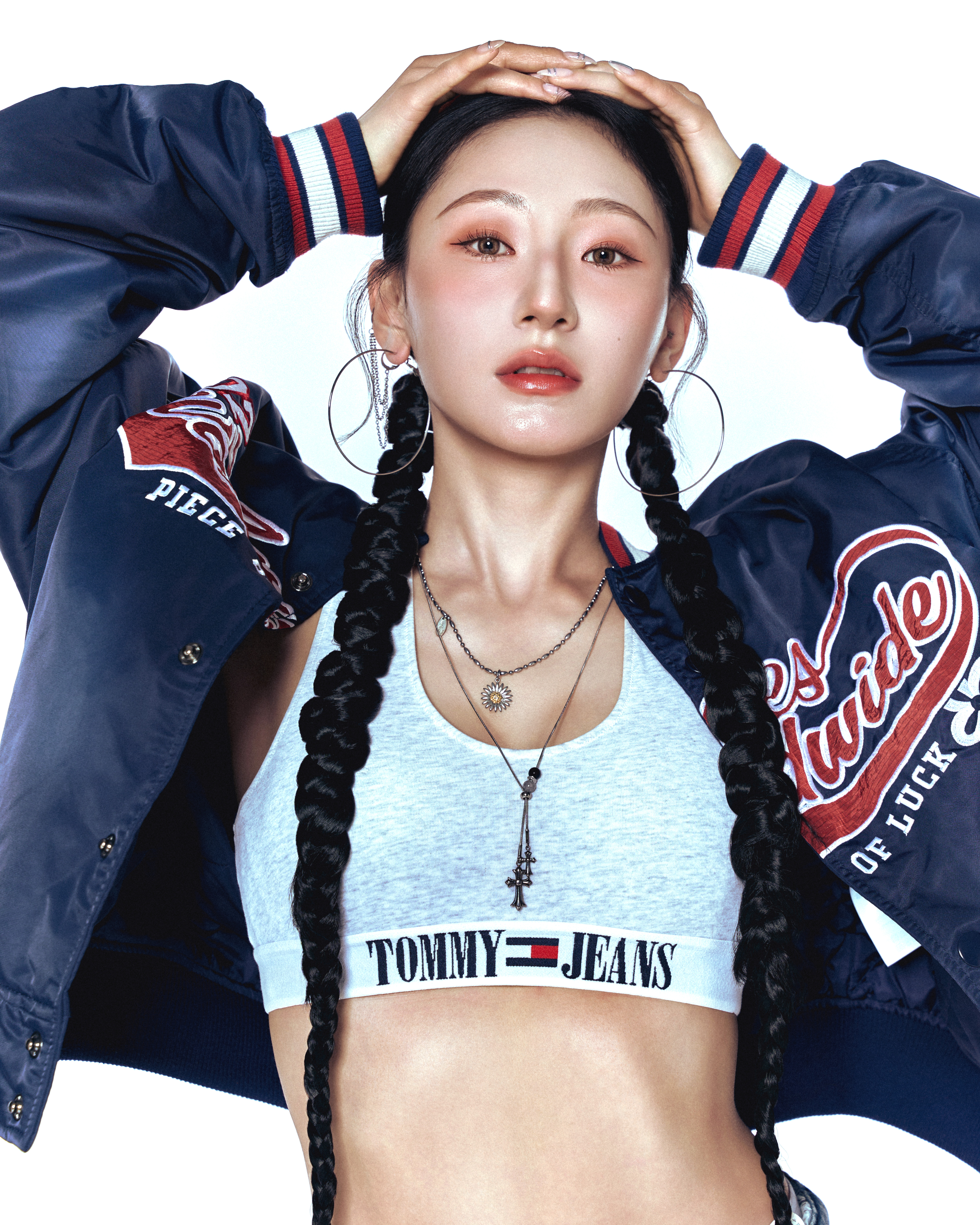 C Bom 사진 1