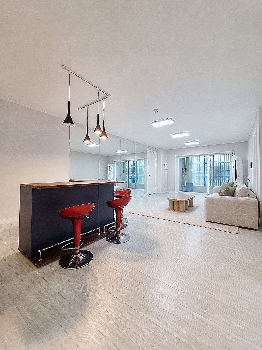 Option B · Gangseo-gu, 4th floor (with elevator)